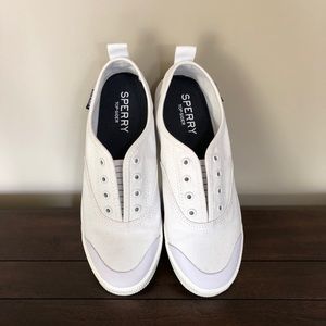 Sperry canvas slip on shoe
